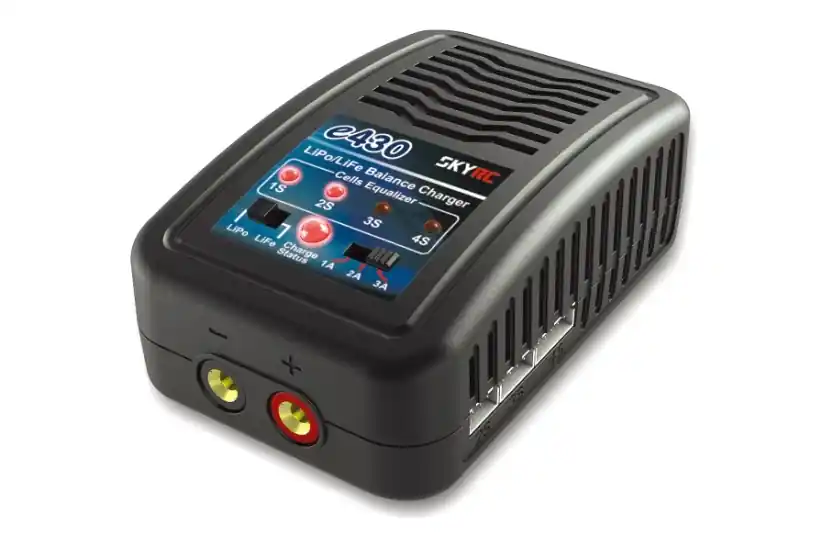 K objednání - SKY RC e430 nabíječ