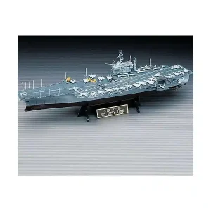 Academy USS CV-63 Kitty Hawk (1 800) - Nově přidáno