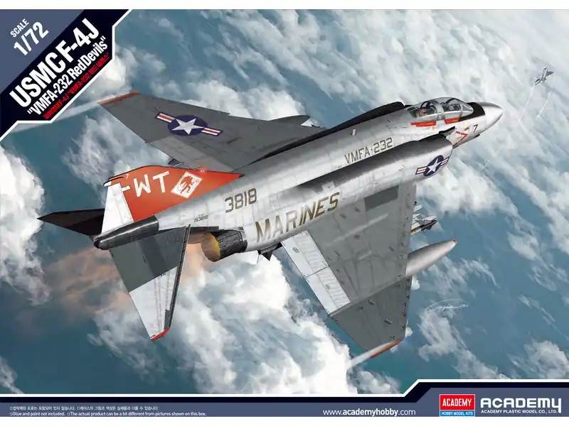 Výborné hodnocení | Academy McDonell F-4J USMC VMFA-232 Red Devils (1 72)