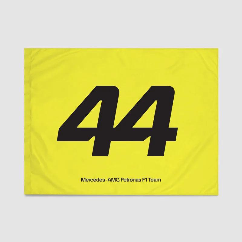 Špičková kvalita - Mercedes AMG F1 fanouškovská vlajka - Lewis Hamilton