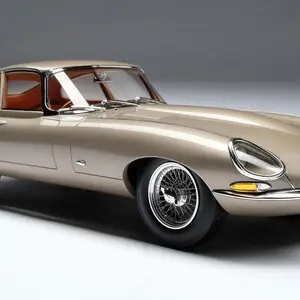 Nyní k dispozici | Jaguar E-Type coupe (1961)